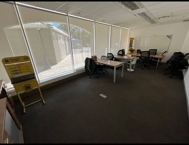 381M² OFFICE TO LET IN CLAREMONT